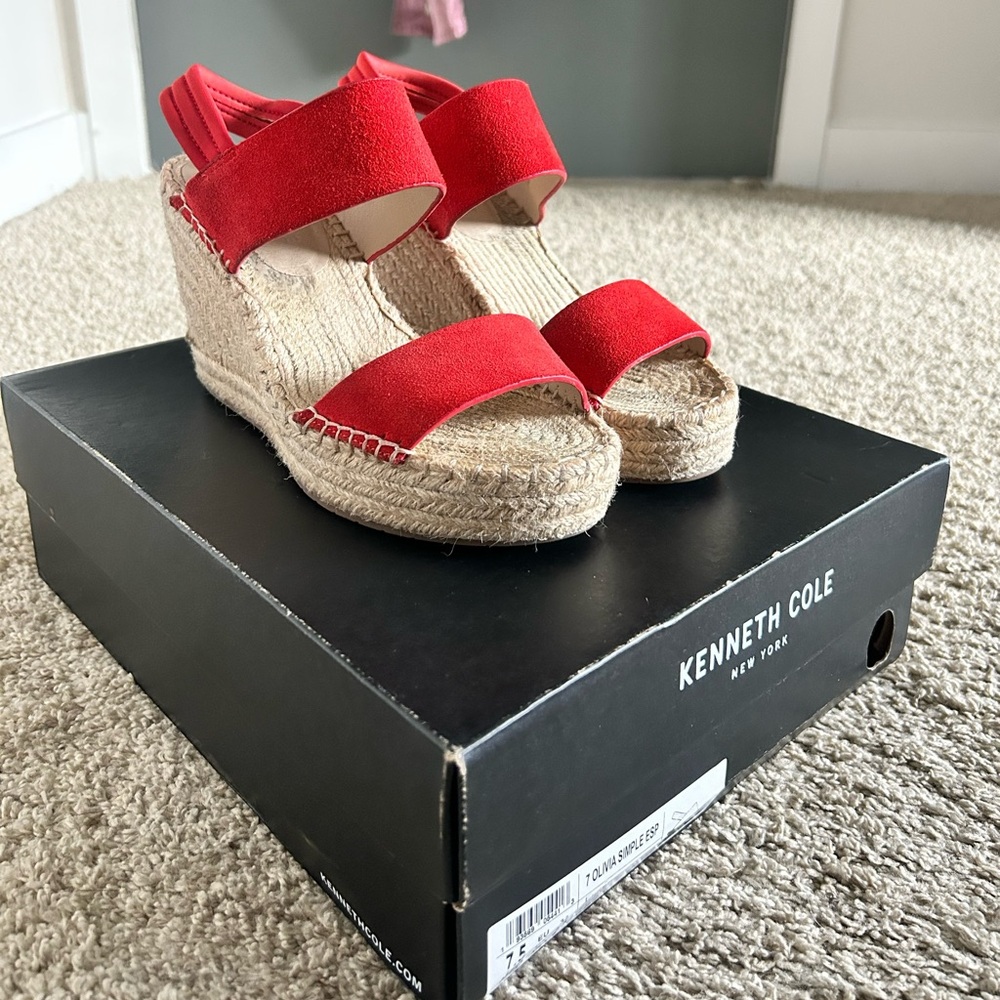 Kenneth Cole Red Espadrille Heels ❤️👠